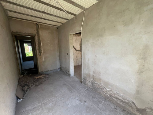 Venta Casa A Terminar 1500m Pilar Evalúa Permuta
