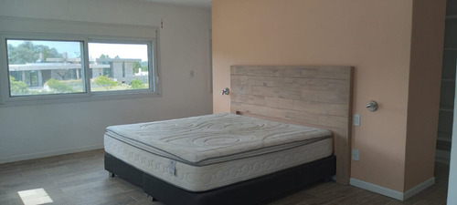 Imagen 8 de 19 de Hermosa Casa Con Gran Terreno En Barrio Privado Carmel