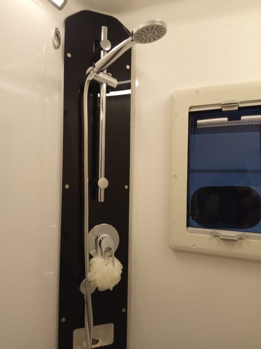 Imagen 14 de 25 de Motorhome