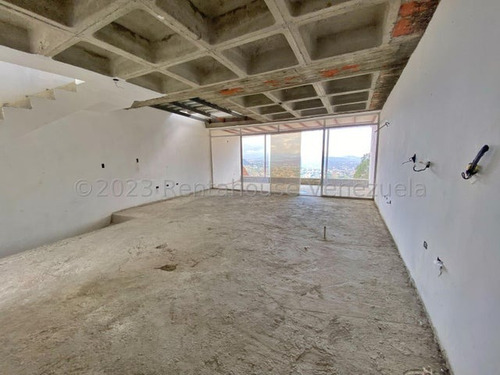 Exclusivo Town House En Venta De 358mts² En Colinas De La Tahona