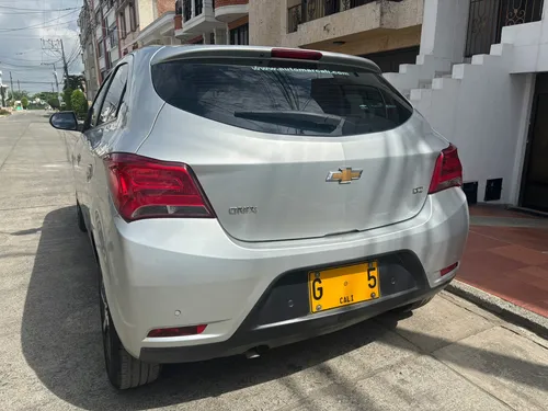 Chevrolet Onix 1.4 Ltz 5 p