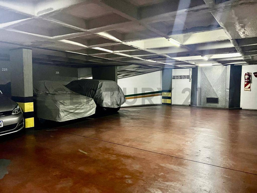 Venta De Cochera En Ohiggins Al 1600 Belgrano