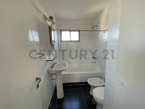 5 E/ 47 Y 48 Monoambiente En Venta