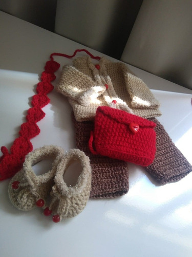 Roupa Baby Alive Bege Com Marrom E Mochila Vermelha