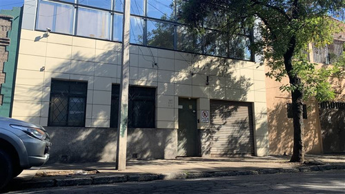 Bodega Y Oficinas En Arriendo En Santiago