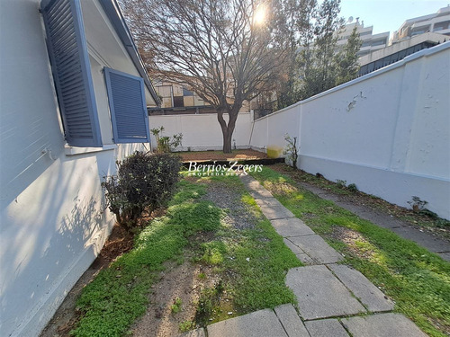 Casa Venta 3 Dorm. 2 Baños, Servicios, Metro Magallanes