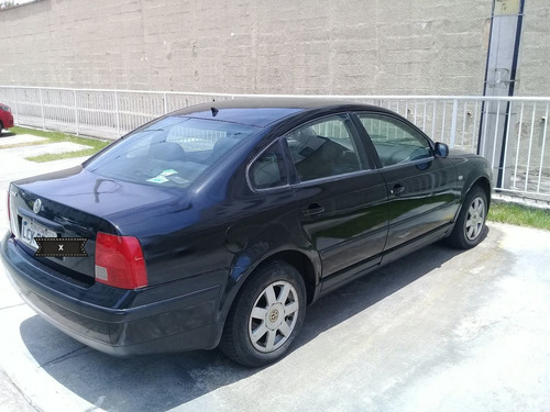 Imagem 4 de 6 de Volkswagen Passat 1999 1.8 Turbo 4p