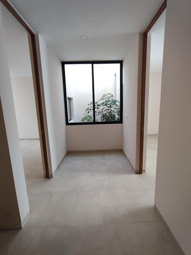 Casa En Venta Merida, Temozon Norte En Privada, Modelo Nardo Con Piscina, Entrega Inmediata.