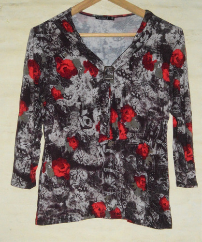 Remera Floreada Talle 48