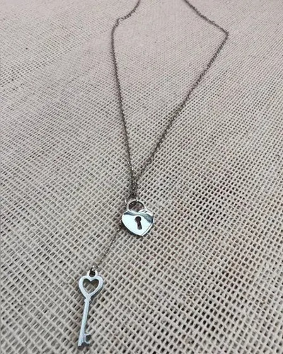 Imagen 3 de 4 de Collar Mujer Hombre Dije Corazón Llave Acero Inoxidable Amor
