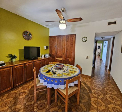 Casa Chalet 4 Amb + 2 Amb En Venta El Palomar