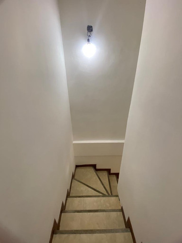 Imagen 6 de 18 de Fernando Guerrero Vende Townhouse En Res Camurí, Urb. Manantial