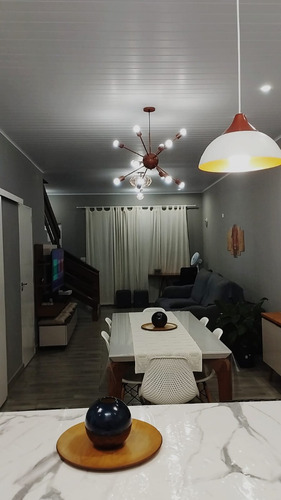 Oportunidade De Investimento - Sobrado Com 2 Suites Amplas