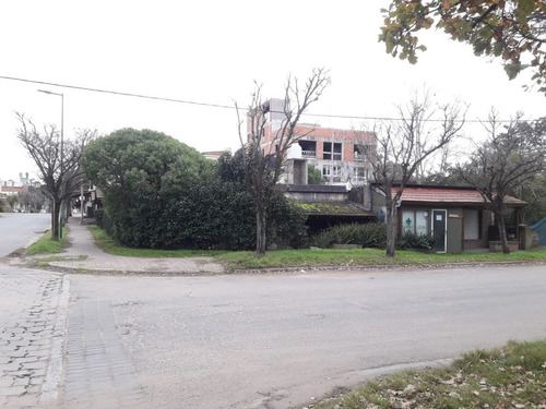 4188 - Lote Multifamiliar Eneas Y Pejerrey