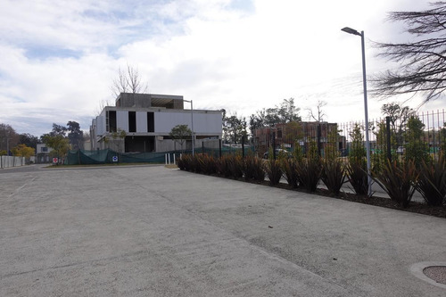 Imagen 10 de 24 de Lote En Venta En Excelente Barrio Cerrado La Clementina En La Mejor Zona Del Jockey. San Isidro.