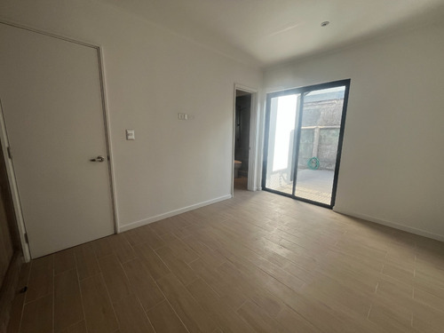 Maravillosa Casa Recién Remodelada, Finas Terminaciones.