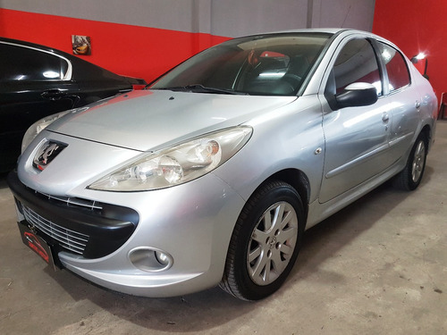 Peugeot 207 1.6 Sedan Xt Tope De Gama