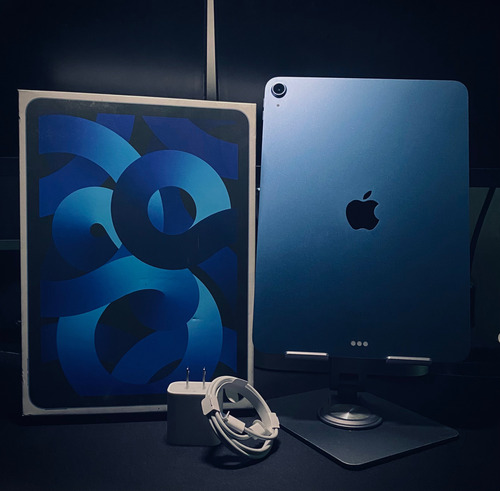 iPad Air 5 Generación 10.9 Wi-fi 256 Gb Chip M1 Azul (Usado)