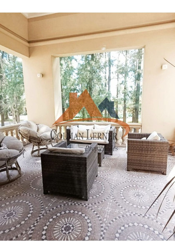 Venta Casa De Cuatro Dormitorios En Club De Campo San Diego