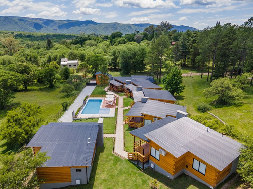 Imagen 16 de 19 de Monviso - Casas De Montaña En Santa Mónica
