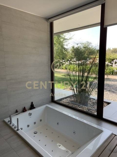 Imagen 27 de 30 de Venta De Casa Exclusiva - Chicureo