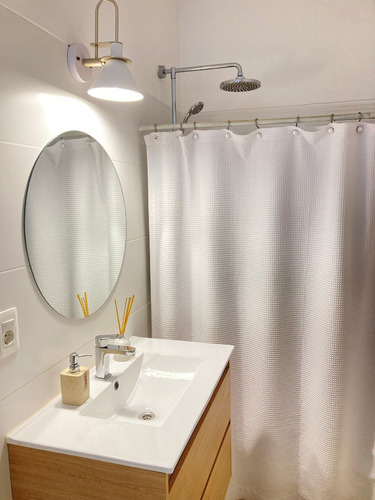 Penthouse Con Parrillero En Pocitos A 1 Cuadra De Rambla