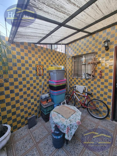 Imagen 9 de 9 de Casa En Venta En Colonia Azteca, Segunda Cerrada De Golfo De Bengala, León Gto.