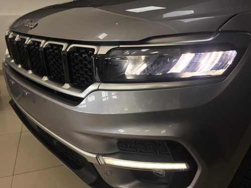 Imagen 9 de 17 de Jeep Commander Limited At9 4x4