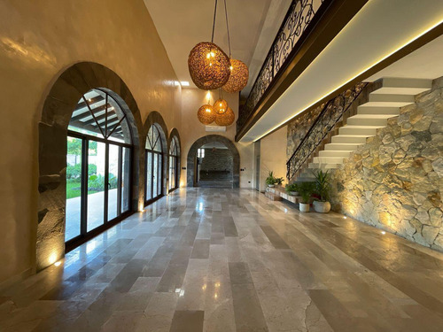 Casa En Venta Merida, Temozon Norte En Privada, Mod. Aurora, Entrega Inmediata.