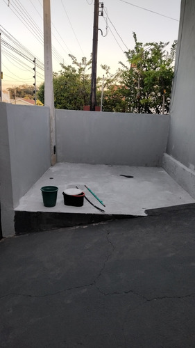 A Casa Tem 2 Quarto , 1 Banheiro