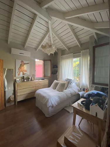Lindisima Casa En Venta Tigre, Laguna Del Sol, 4 Dormitorios, Escritorio, Dependencia, Gran Jardin