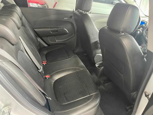Imagen 23 de 23 de Chevrolet Sonic 2017 1.6 Ltz At Mx 5 P