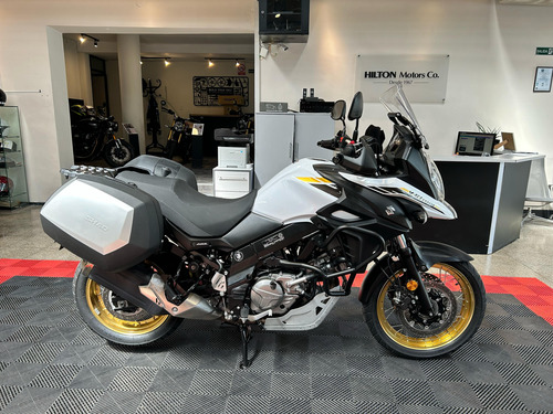 Suzuki V-strom 650 Año 2023 - Hilton Motors Co.