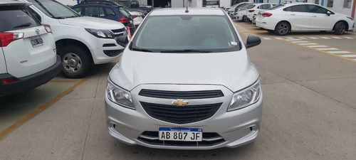 Imagen 2 de 11 de Chevrolet Onix Joy 5p 1.4 N Ls Mt+ 2017
