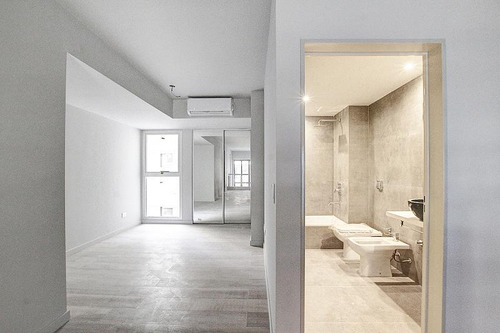 Juncal Y Cerrito. A Estrenar. 1 Y 2 Ambientes En Duplex. Piscina. Solarium. C/parrilla