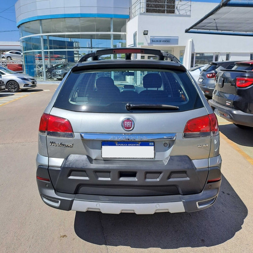 Imagen 5 de 16 de Fiat Palio Weekend Adventure 1.6 16v 2016