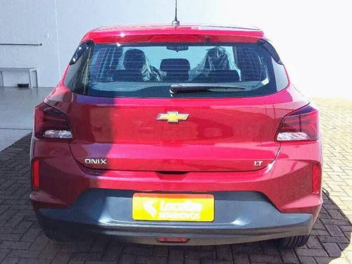 Imagem 2 de 9 de Chevrolet Onix 1.0 Flex Lt Manual