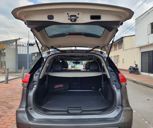 Nissan X-Trail 2.5 Exclusive