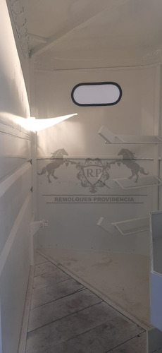 Remolque 3 Caballos Techados Jaula