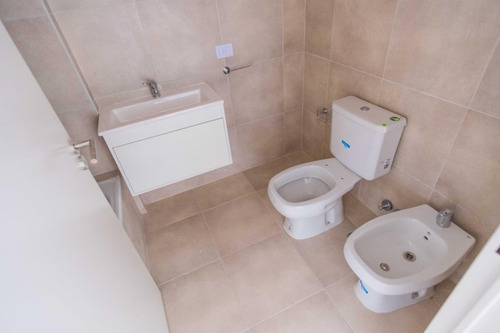 Imagen 7 de 18 de Oportunidad · Hermoso 2 Ambientes Súper Luminoso A Estrenar · Apto Profesional