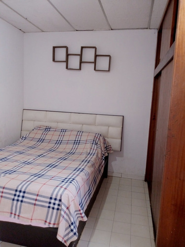 Imagen 8 de 12 de Casa En Venta Catia C21 Plaza Francia 04125033903 Dv-ce-010