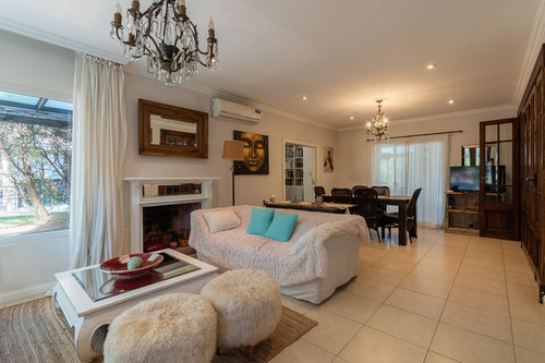 Venta Casa 7 Ambientes El Lauquen Con Pileta Y Gym