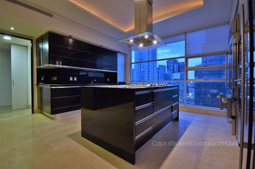 Departamento De Lujo En Venta En Torre Zsense Andares
