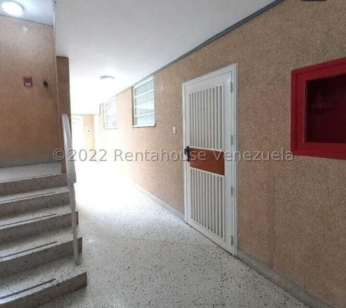 Imagen 7 de 30 de /apartamento_en_venta_en_caracas_en_altamira_ Rah-22-17770 Orlando Figueira 04125535289/04242942992