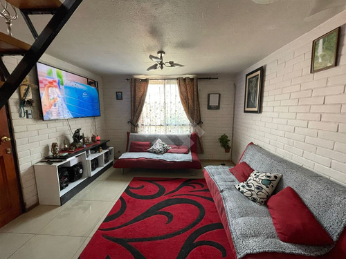 Casa En Venta De 2 Dorm. En Maipú