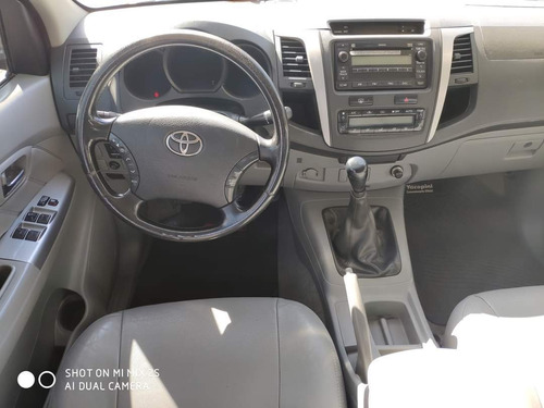 Toyota Hilux 3.0 I Srv Cab Doble 4x2 Cuero 2009