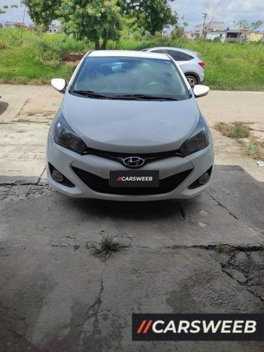 Imagem 2 de 5 de Hyundai Hb20 1.0 Comfort 12v Flex 4p Manual 2013/2014