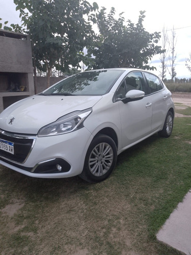 Peugeot 208 1.6 Allure