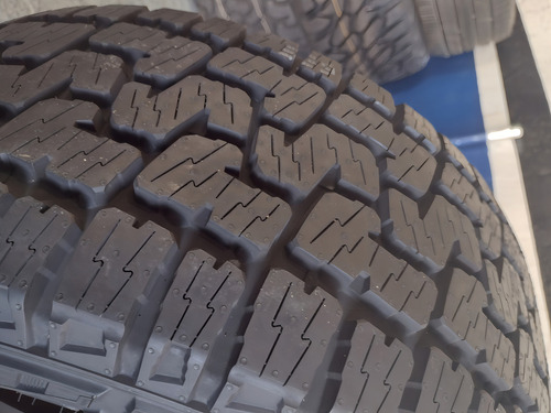 Llanta 275/70 R18 Pirelli Scorpion All Terrain Plus Lt 125s