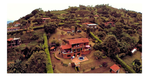 Se Vende Finca Sector La Cabaña, Manizales. Lote De 4211mt 